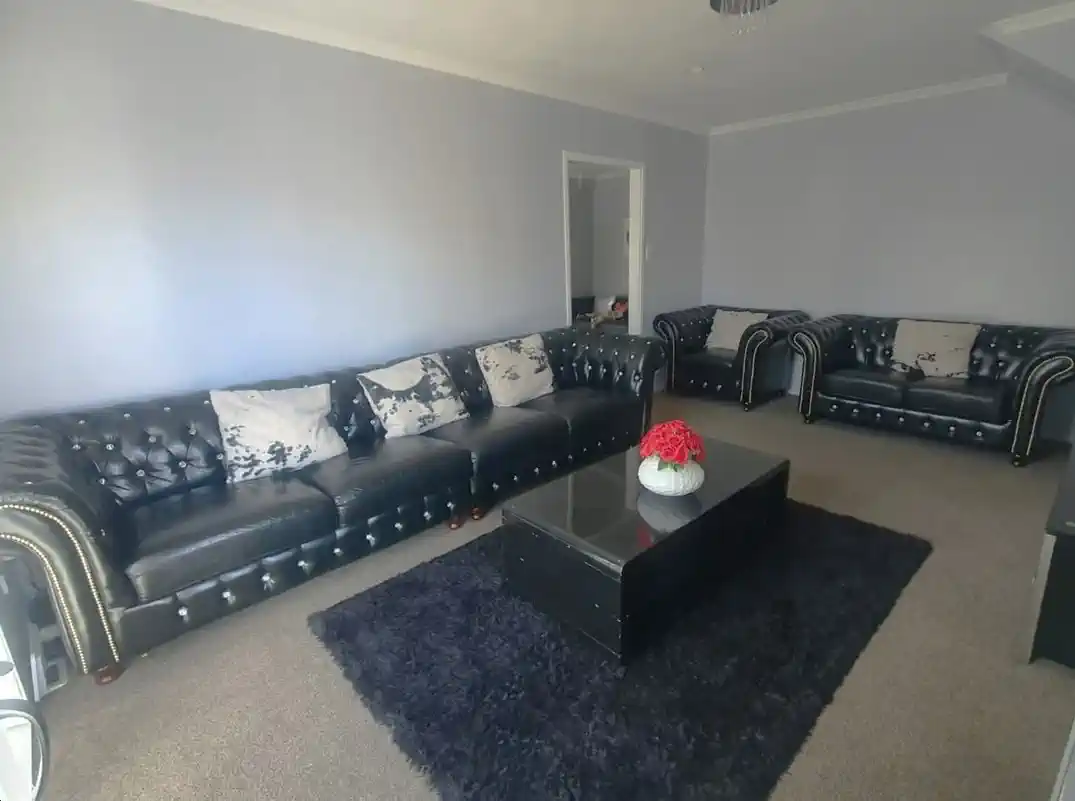 For rent, 3 beds 1 bath house with car parks, Available Now, 54b Kautami Avenue, Papatoetoe, Auckland