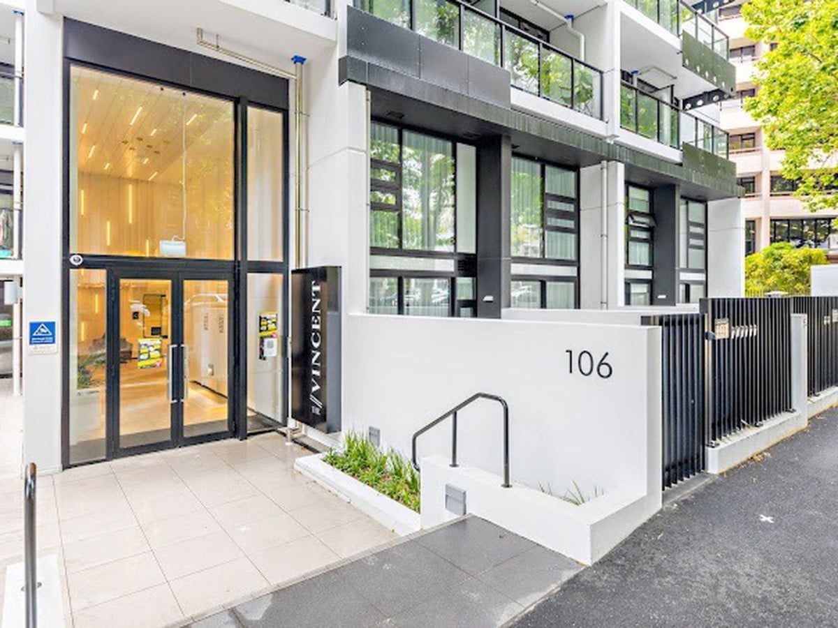 For rent, Fully Furnished, 1 Bedroom, 1 Bathroom Studio Apartment, Available on 8th Jul, 106 Vincent Street, City Centre, Auckland