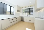 For rent, 4 beds 3 baths house with garage, Available from 1st July, 31B Culver Tce, Howick, Auckland