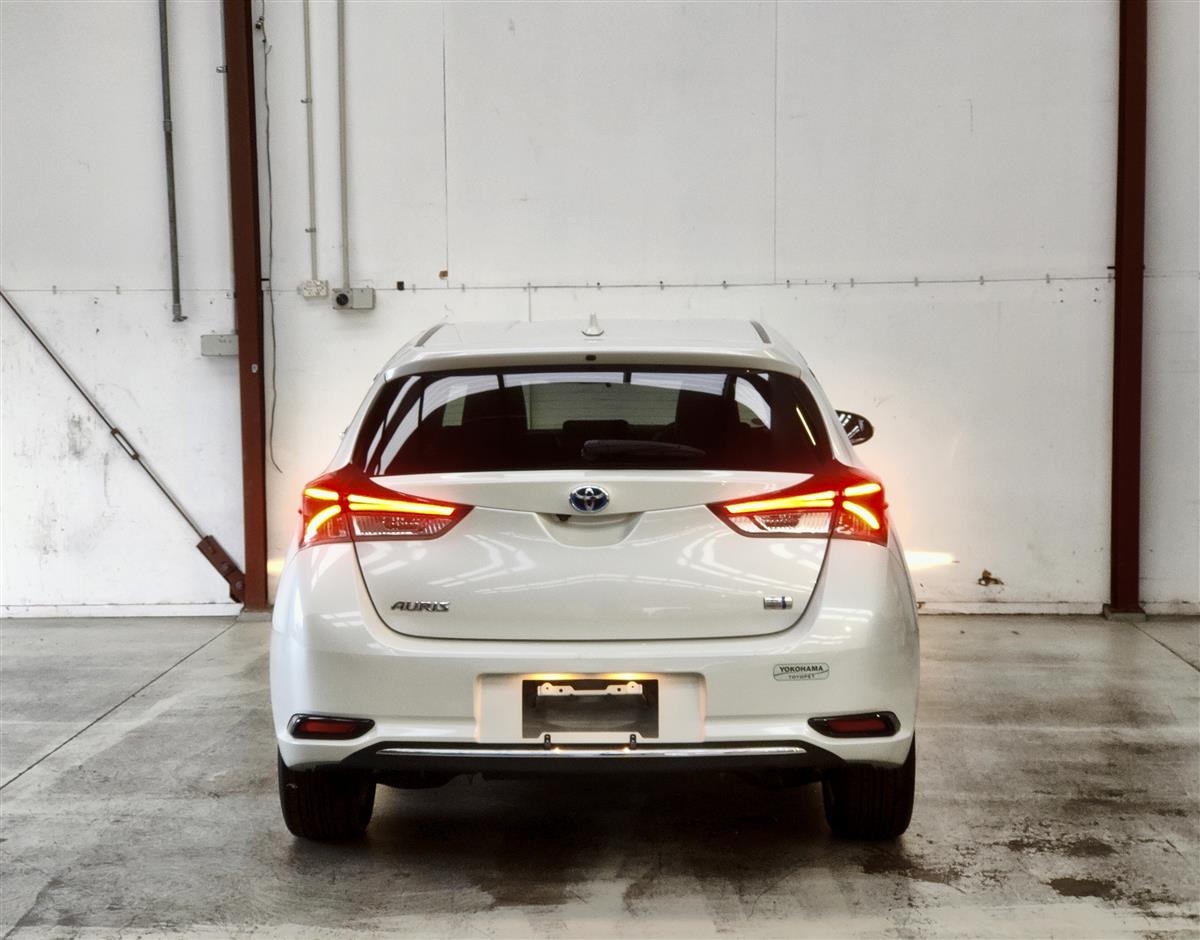 2016 Toyota Corolla AURIS/HYBRID/GRADE 4.5 Hatchback Automatic, 5 seats, New Import, Hybrid, 1,800 cc, 45,396 km