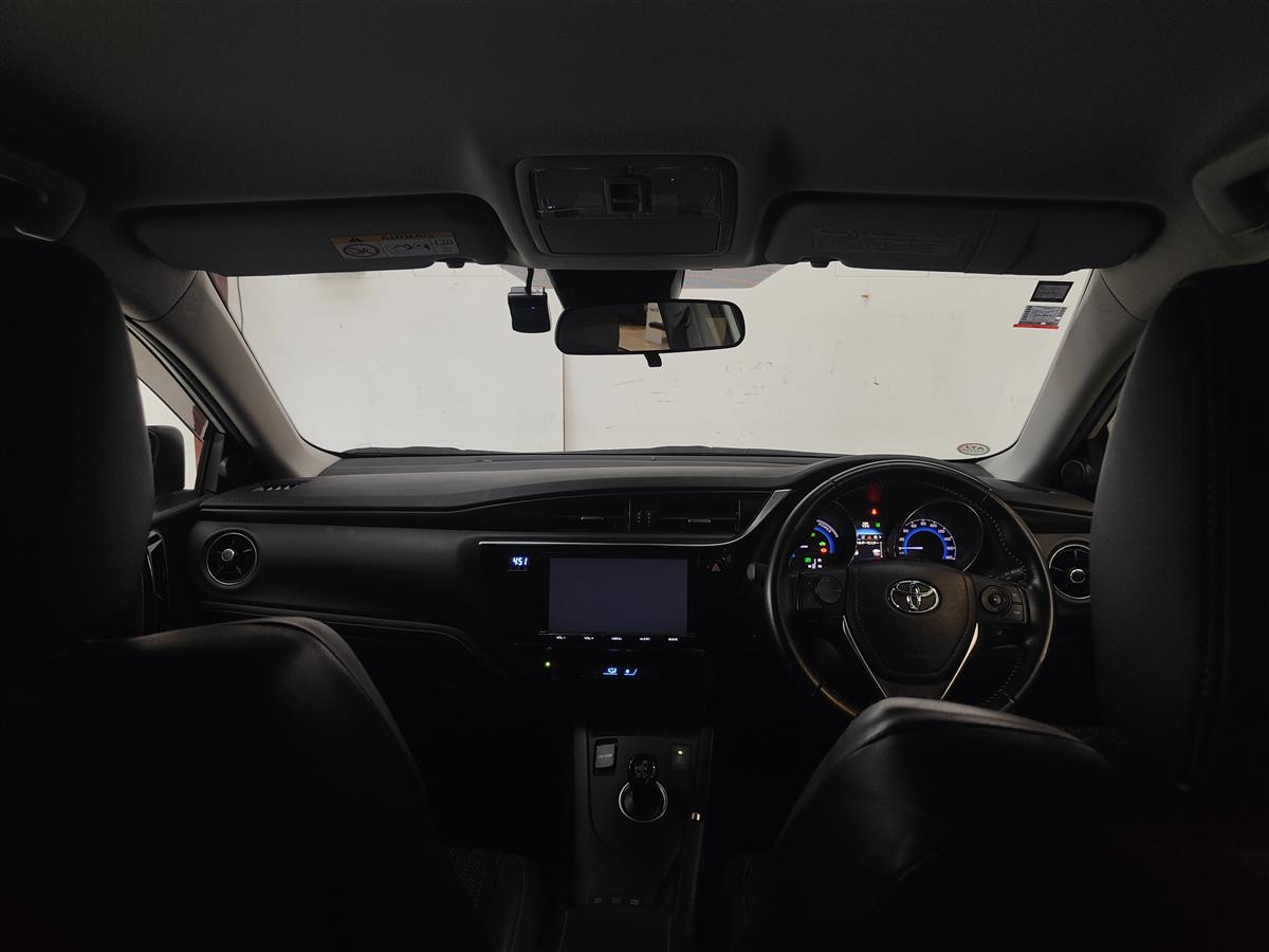 2016 Toyota Corolla AURIS/HYBRID/GRADE 4.5 Hatchback Automatic, 5 seats, New Import, Hybrid, 1,800 cc, 45,396 km