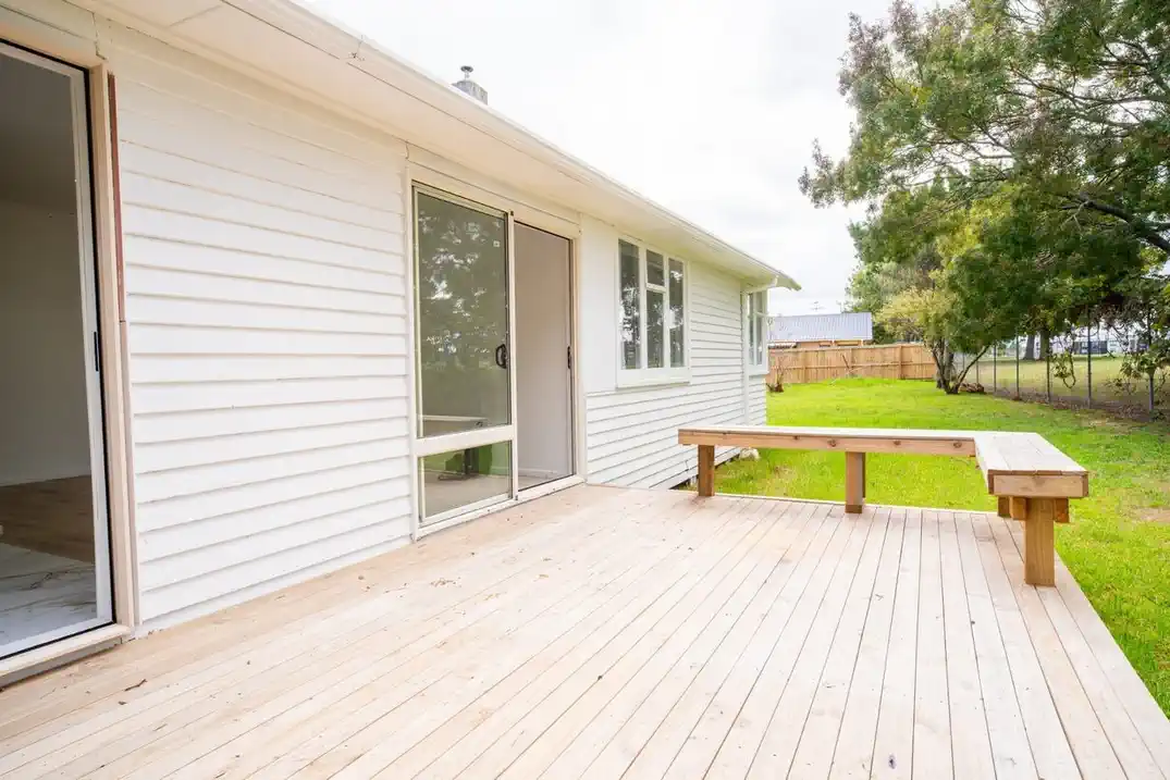 For rent, Renovated 4 beds 2 baths house with garage, Available from 16th June, 64 Arimu Road, Papakura, Auckland