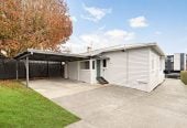 152m2 Renovated 3 beds 2 baths house with double carport, heritage charm with modern ease – a residence designed for those who appreciate authenticity, quality, and a lifestyle to match. 94 West End Road, Westmere, Auckland