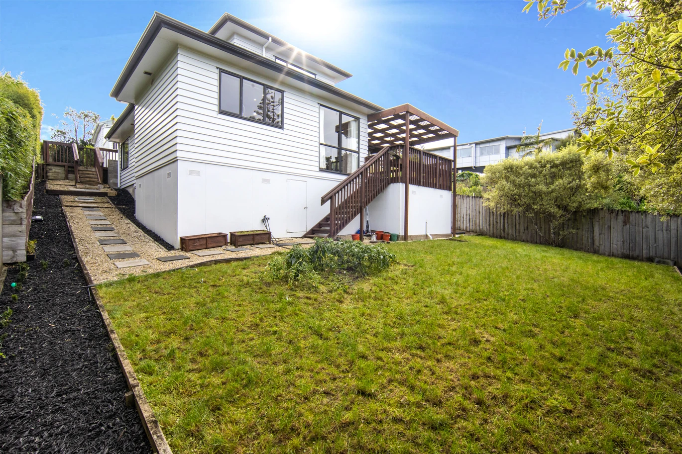 486m2 section, Owners relocating overseas, 200m2 4 beds 2 baths house with double garage, Positioned just moments from Avondale Township, train connections, local cafés, Sunday markets, Zoned for Avondale College, 70A Wingate Street Avondale, Auckland