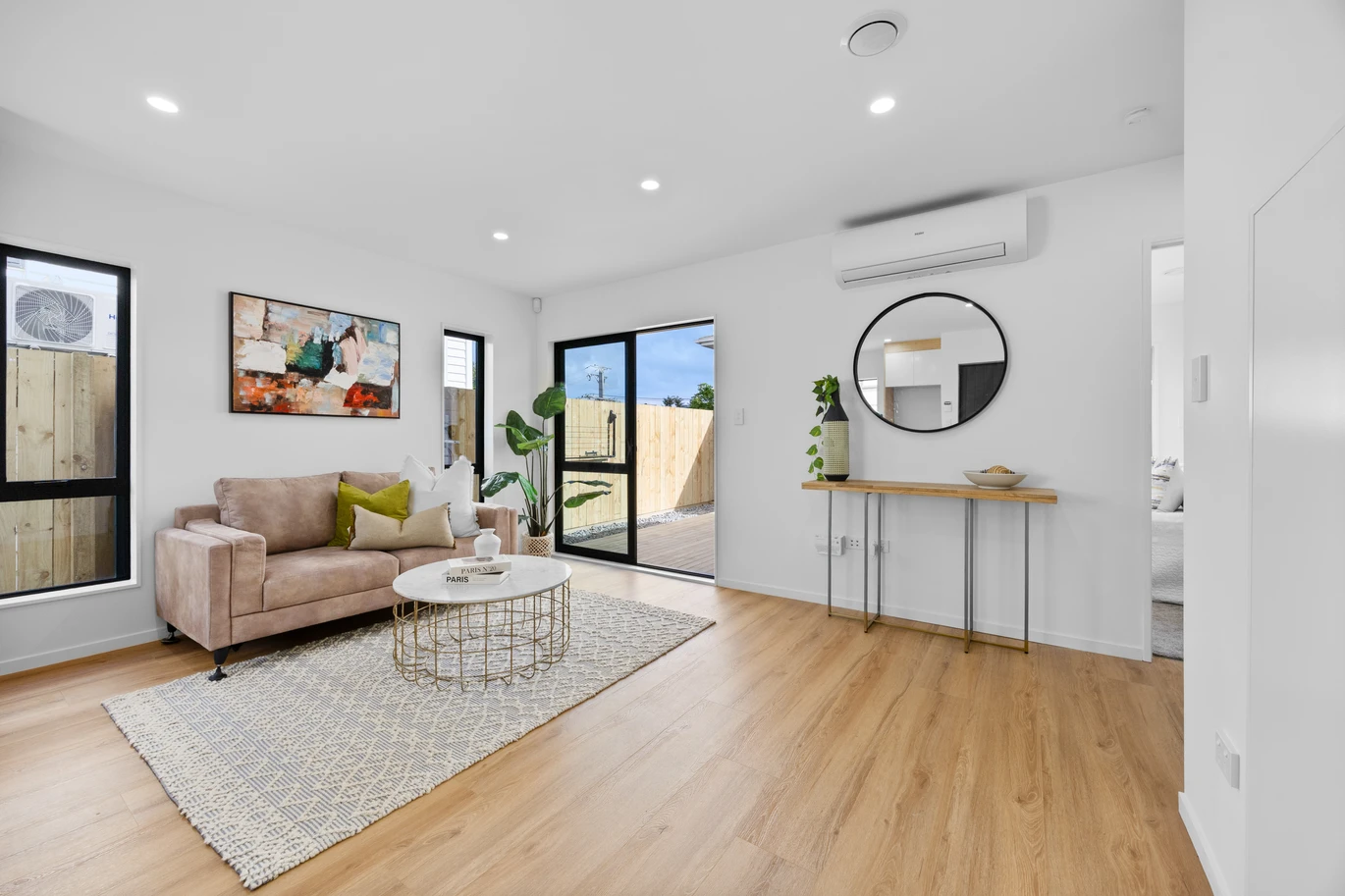 10-Year Master Build Warranty, Brandnew 4 beds (2 ensuites) 3.5 baths duplex home with garage, close to motorway access, Mount Roskill Shopping Hub, In zone for New Windsor School, Blockhouse Bay Intermediate and Lynfield College, 25B Rosamund Avenue New Windsor, Auckland
