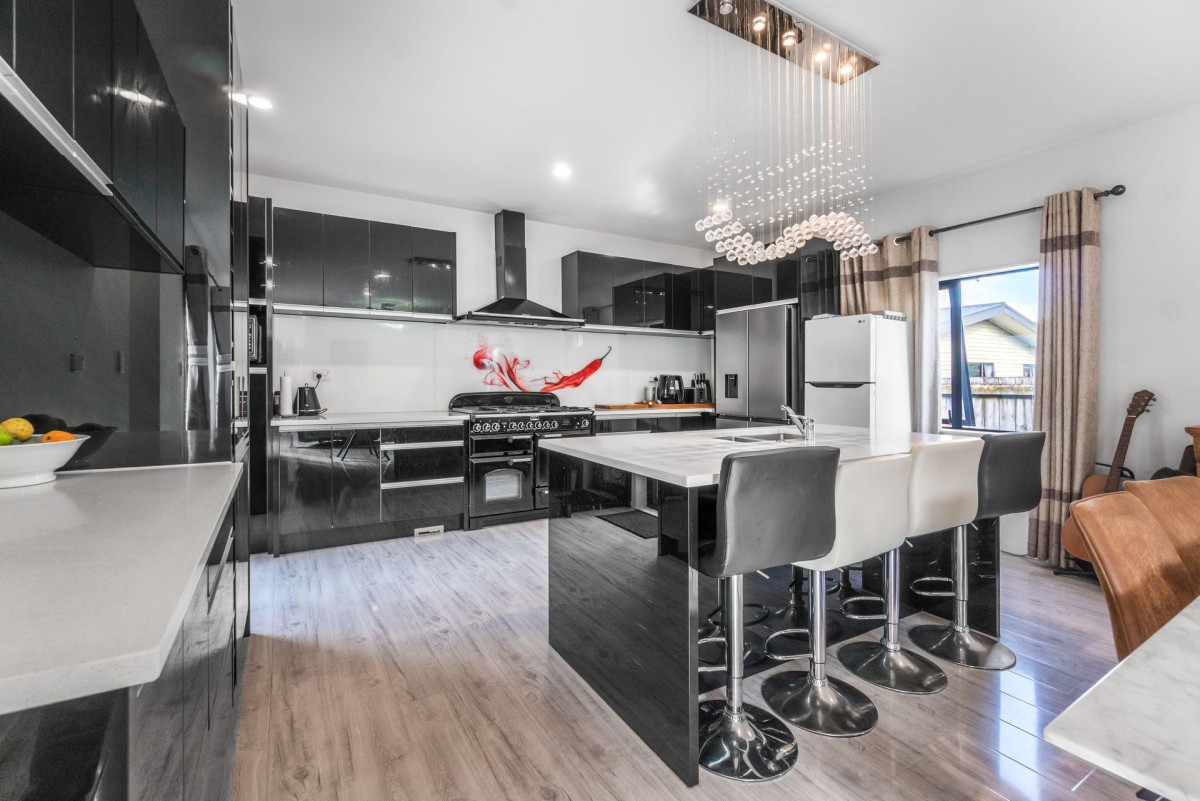 739m2 section, 166n2 Brick and tile 4 beds 2 baths house with carports, within walking distance to Peninsula Primary School and close to Kervil Park, playgrounds, local cafes, shops, 9 Gwendoline Avenue Te Atatu Peninsula, Auckland