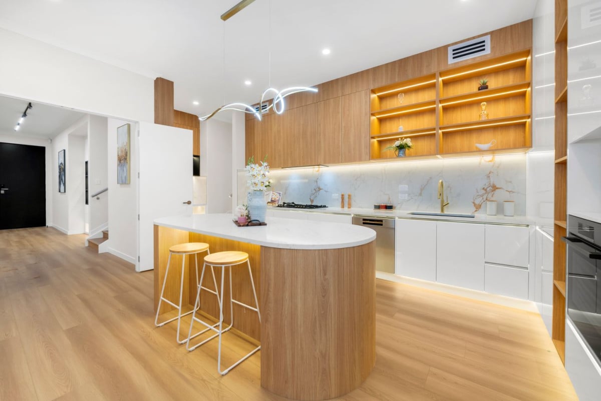 Backing directly onto a peaceful reserve. Brandnew 7 beds (5 ensuites) 6.5 baths house, double garage plus 2 more onsite car parks, 2 beds granny, 2C Hughs Way, Flat Bush, Auckland