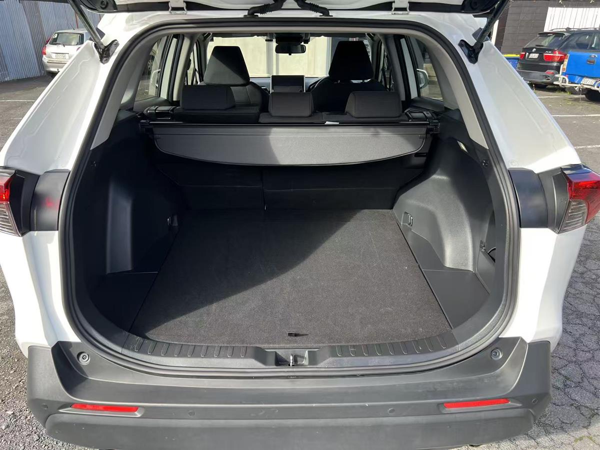 2024 Toyota RAV4 RV/SUV Automatic, 5 seats, 1 owner, Petrol, 2,487 cc, 25,029 km