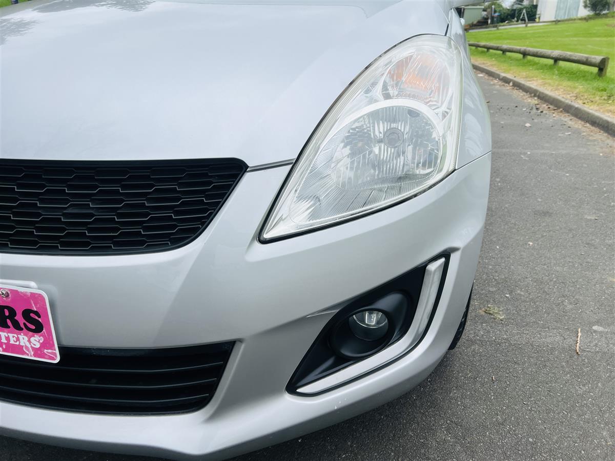 2014 Suzuki Swift REVERSE CAMERA Hatchback Automatic, 5 seats, Silver, Petrol, 1,200 cc, 39,689 km