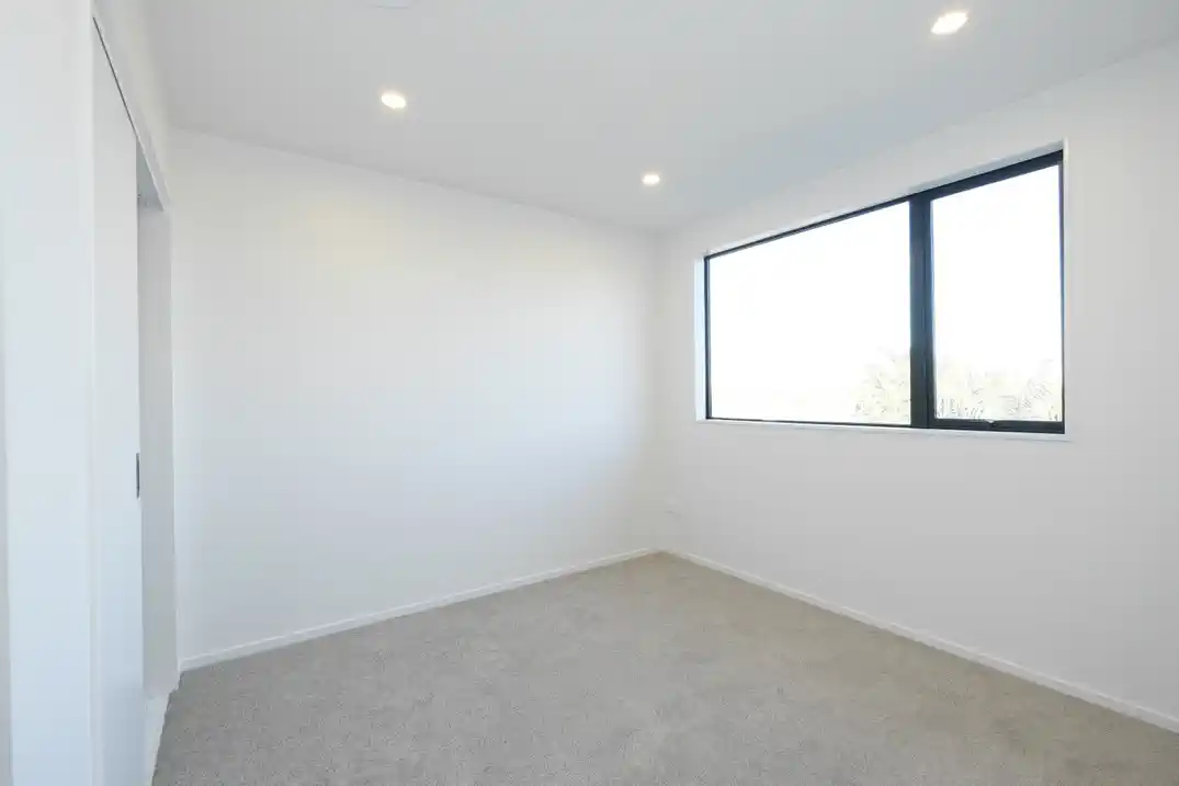 For rent, 4 beds 3 baths house with garage, Available from 1st July, 31B Culver Tce, Howick, Auckland
