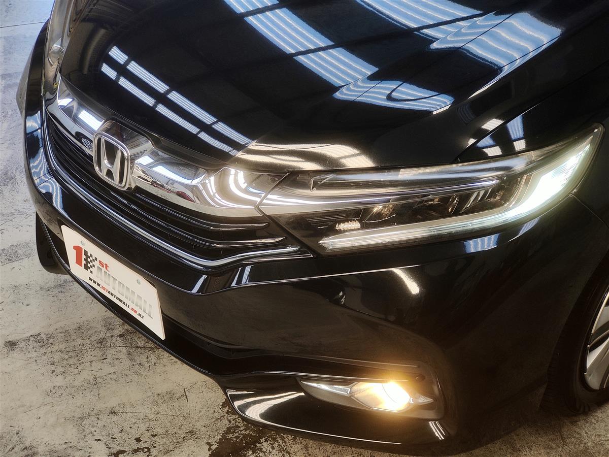 2017 Honda Shuttle FIT HYBRID X/PADDLE SHIFT/C/CONTROL Hatchback Automatic, 5 seats, Black, New Import, Petrol, 1,500 cc, 77,278 km