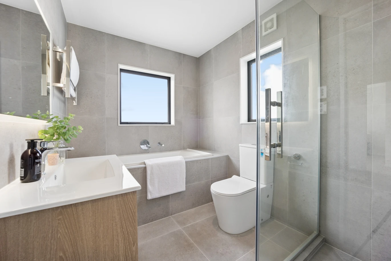 164m2 Standalone 4 beds 2.5 baths home with garage, One of the biggest draws here is the lifestyle. Walk the kids to school, grab a coffee from the local village, spend weekends at nearby parks, or enjoy the coastal walkways, 9A Maclaurin Street Blockhouse Bay, Auckland