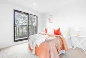 Urgent Sell, ASAP, Enquiries over $670K, 10-Year Master Build Guarantee. 140m2 Brandnew freehold 3 beds 2 baths home with garage, move-in ready, walk a mere 600m to Kelston Mall and Woolworths. 2/4052 Great North Road Glen Eden, Auckland