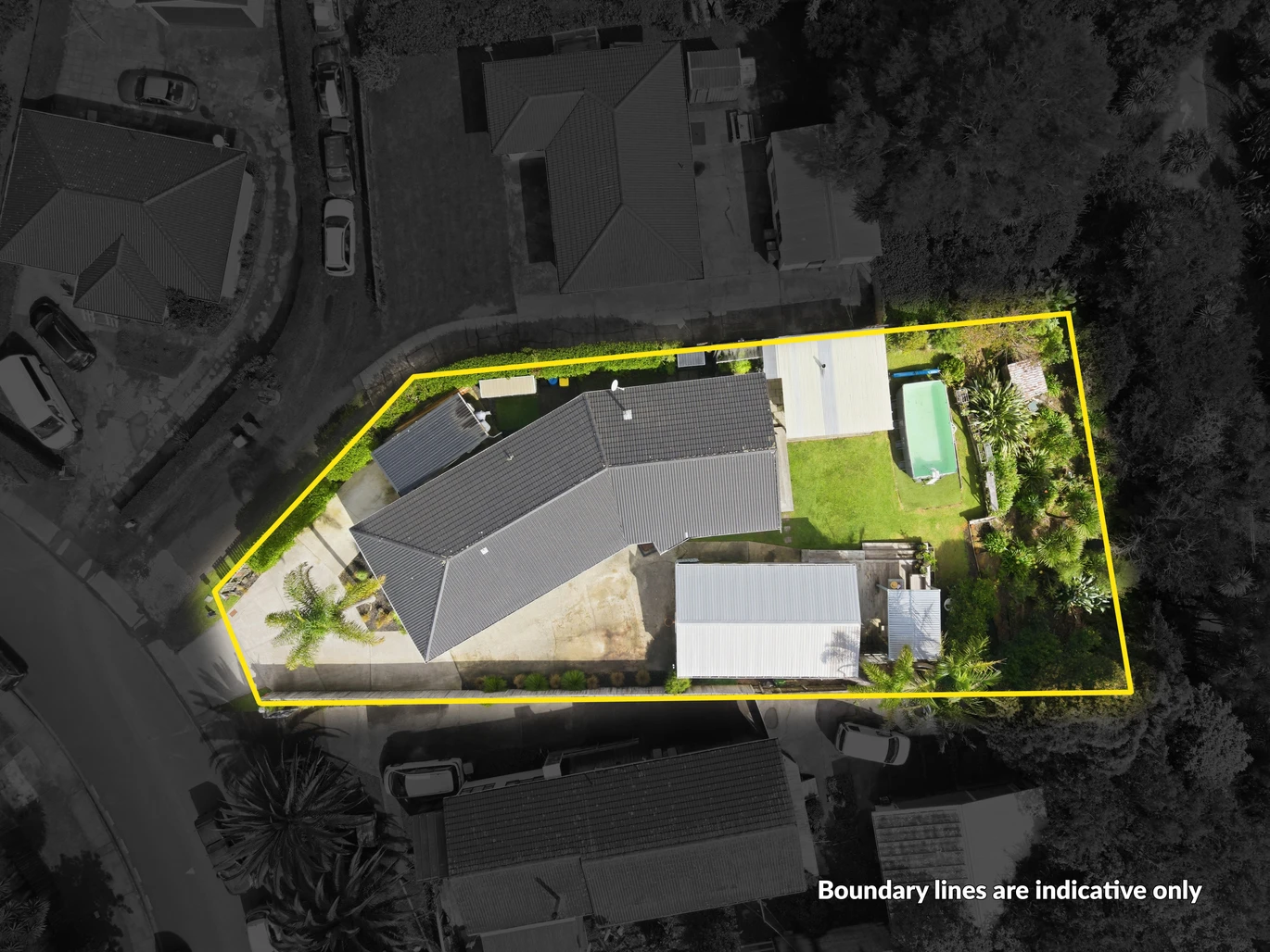 909m2 section, 158m2 4 beds 2 baths main houe PLUS a separate wing/sleepout with a 5th bedroom, bathroom, and covered deck, a massive covered patio with a professional-grade wood-fired pizza oven and a fully equipped outdoor bar area, a large carport, close to reserves, local shops, schools, 23 Tabitha Crescent Henderson, Auckland