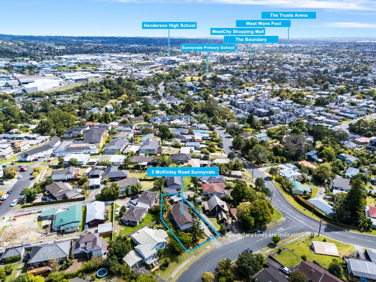 608m2 section, 3 beds 1 bath house with garage, Sunnyvale Train Station and major bus routes are within easy reach, With the owner’s plans firmly in place and a move already underway, 5 McKinley Road, Sunnyvale, Auckland