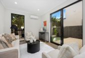 10 Years Master Builder Guarantee, 137m2 Brandnew standalone 3 beds 2.5 baths home with garage, close to motorway access, local shops, parks, zoned for Stanhope Road School, One Tree Hill College and Baradene College, 7D Vause Street Ellerslie, Auckland