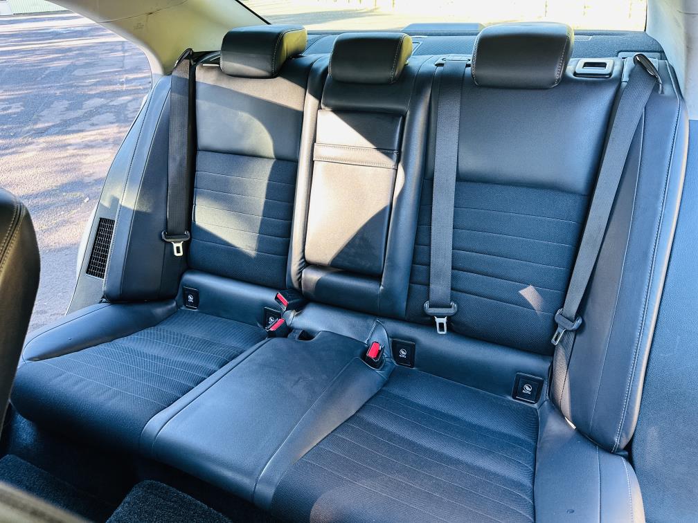 2013 Lexus IS 300h HYBRID !! L SPORT PACKAGE !! TOP SPEC !! Sedan Automatic, 5 seats, Hybrid, New Import, 2,500 cc, 85,600 km
