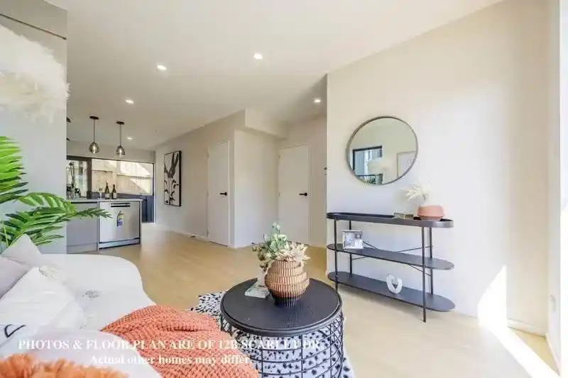 Brandnew freehold 3 beds 2.5 bath Duplex home with garage, Move-in ready, close to schools, parks, shops, 0.5 km to Birdwood School, 1.6 km to Waitakere College, 1.8 km to Massey High School, 12A Scarlet Drive, Ranui, Auckland