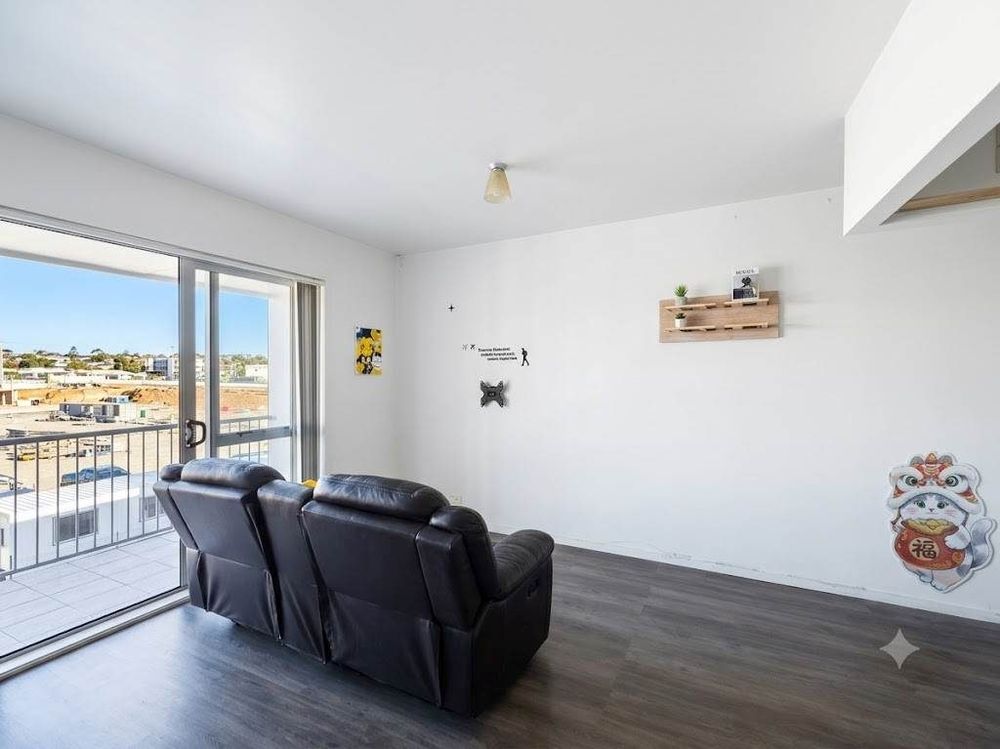 For rent, Auckland Grammar School zone, Pets considered on request, Fully Furnished 2 beds 1 bath Apartment with Secure Car Park, available 19th June, 203/10 Flower Street, Eden Terrace, Auckland