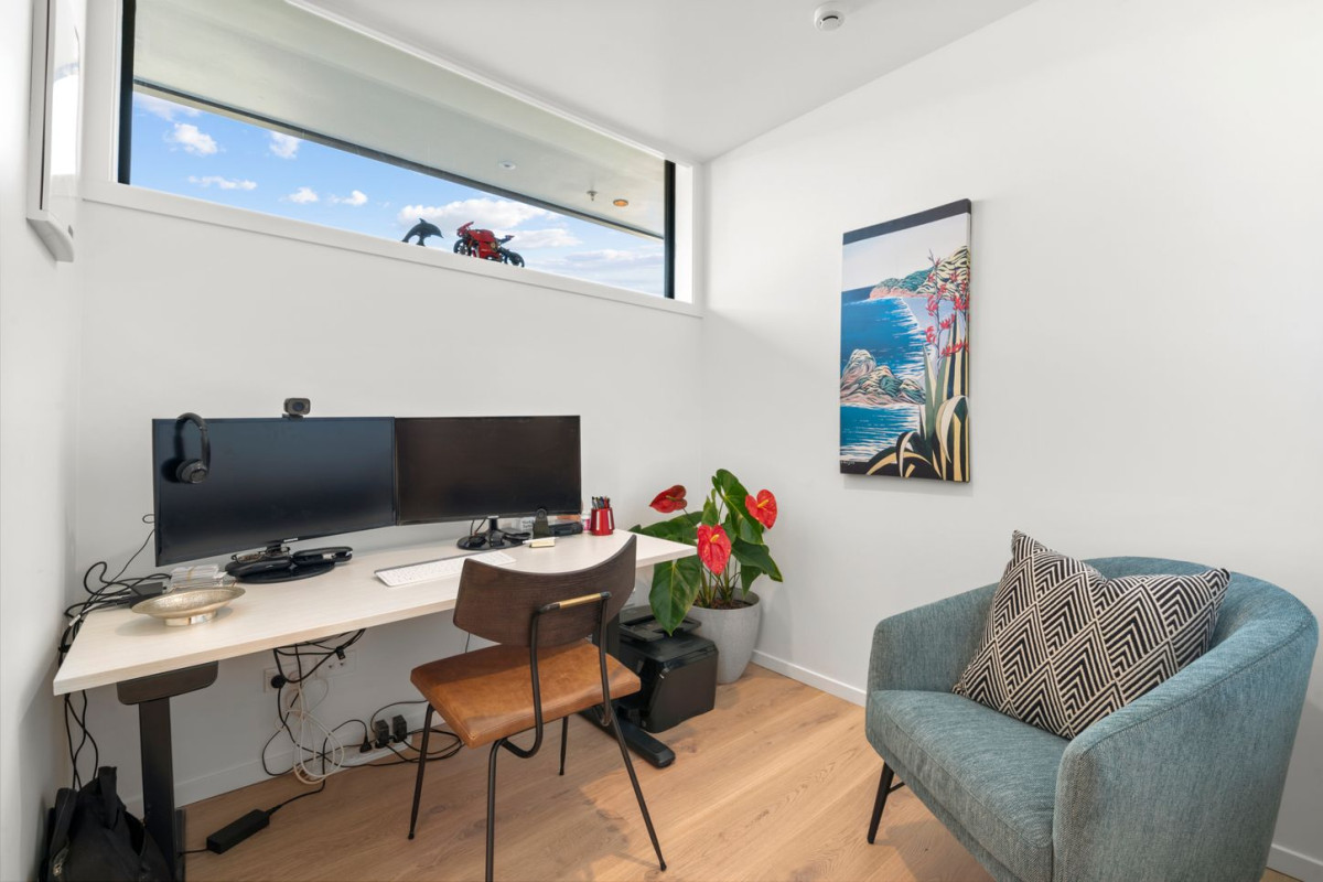 Stunning Beachside Penthouse, 2 beds (1 ensuite) 2 baths + study area 2 car parks apartment, 126 square meters floor area including the 28 square meters under-cover private patio. just a mere 300 meters from the pristine Browns Bay beach. 503/32 Anzac Road, Browns Bay, Auckland
