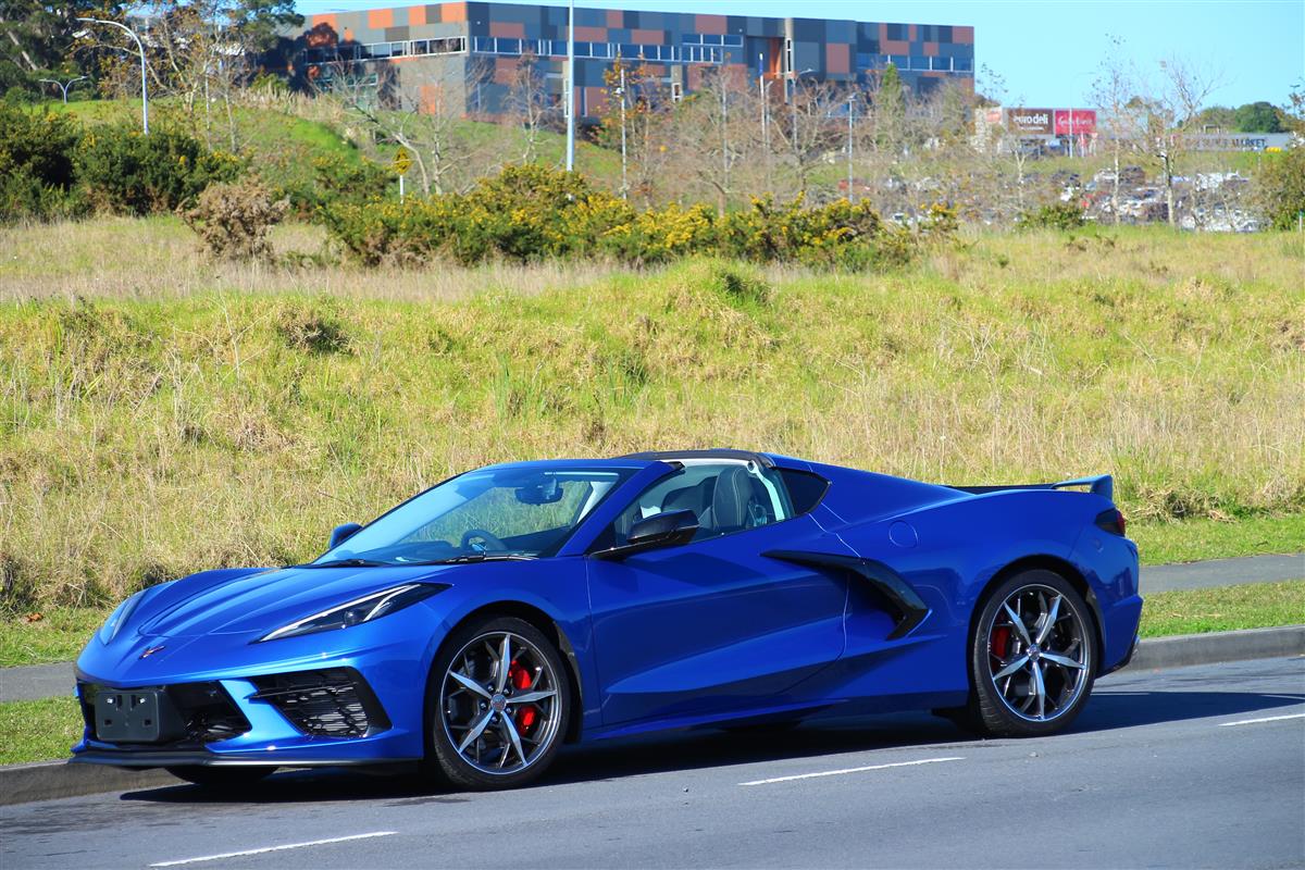 2022 Chevrolet Corvette 3LT Z51 Performance Package Convertible Automatic, Blue, 2 seats, Petrol, 6,200 cc, 4,300 km