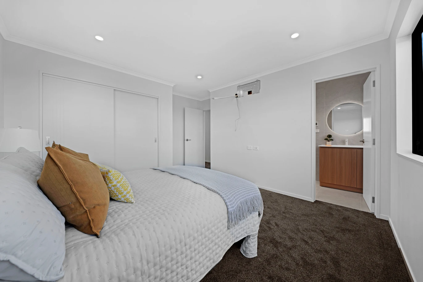 145m2 Brandnew 4 beds 2 baths home with garage, 1 bed 1 bath ground floor, minutes to shops, supermarkets, reserves, Lot 2/1 Tullis Place Burswood, Auckland