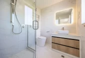 10-Year Master Build Guarantee, Brandnew 3 beds 3 baths duplex home with garage, close proximity to highly-regarded kindergartens and primary schools, and is handy to the vibrant cafes, shops, and amenities of the Kumeu Town Centre. 89 Podgora Avenue Huapai, Auckland