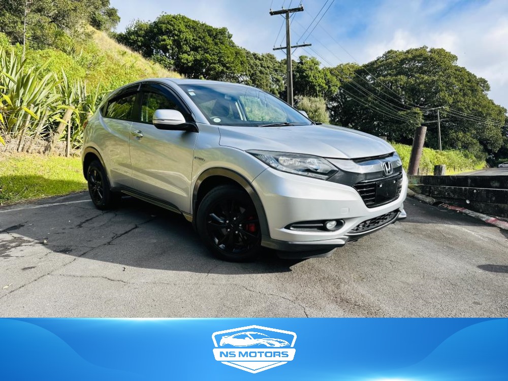 2015 Honda Vezel SPORTS HYBRID !! RV/SUV Tiptronic, 5 seats, Silver, New Import, Hybrid, 1,500 cc, 41,162 km
