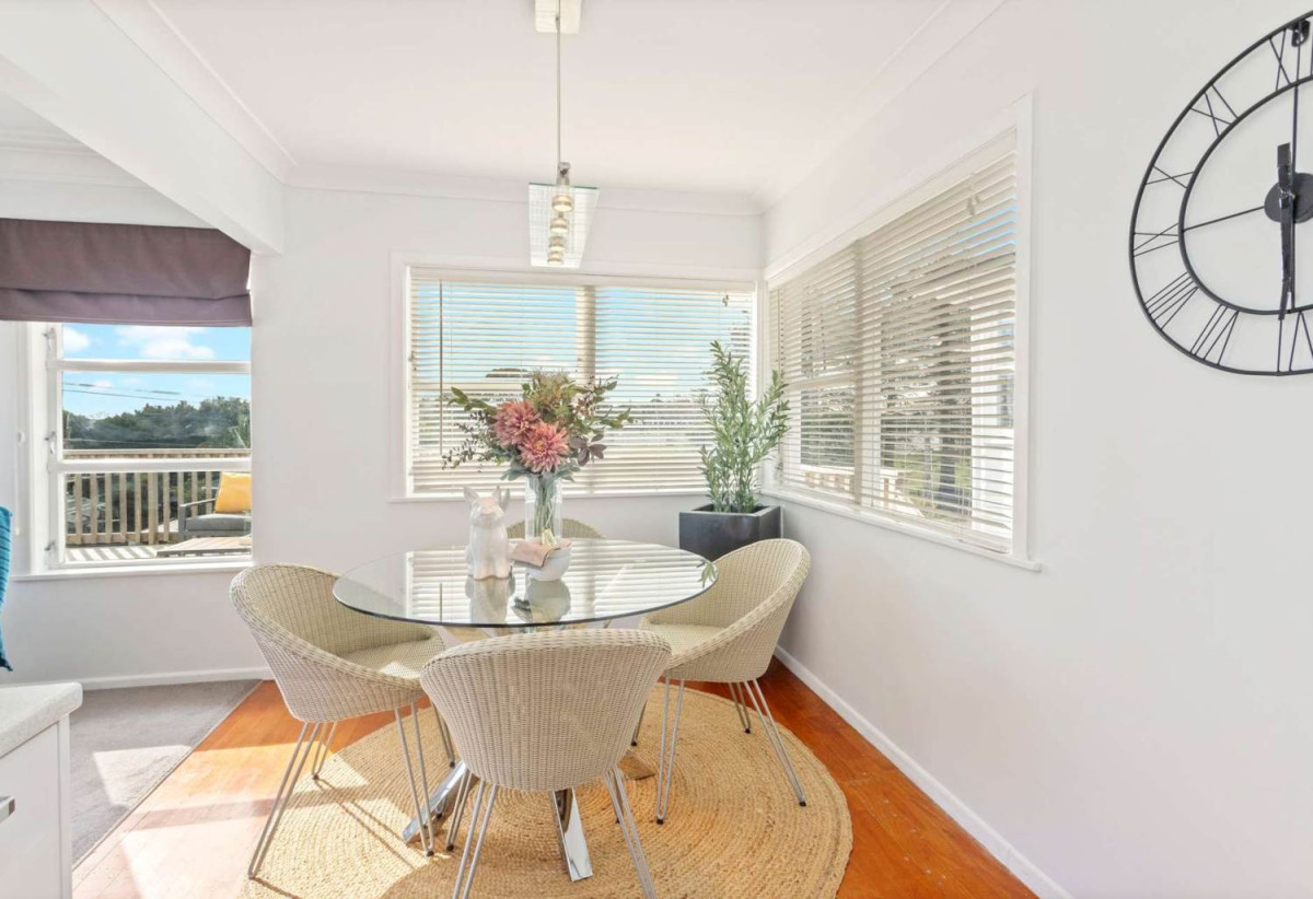 For rent, No pets, No smoking, 3 beds 1 bath house with garage, available 3rd July, 27 Willoughby Avenue, Howick, Auckland