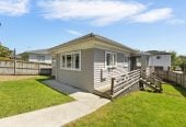 506m2 section, 3 beds 1 baths house with double garage, close to twon centre, schools, 0.2 km to Valley School, 1.2 km to Pukekohe High School, 1.4 km to Pukekohe Intermediate, 74 East Street, Pukekohe, Auckland