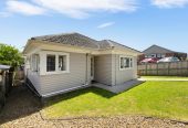 506m2 section, 3 beds 1 baths house with double garage, close to twon centre, schools, 0.2 km to Valley School, 1.2 km to Pukekohe High School, 1.4 km to Pukekohe Intermediate, 74 East Street, Pukekohe, Auckland
