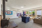 506m2 section, 3 beds 1 baths house with double garage, close to twon centre, schools, 0.2 km to Valley School, 1.2 km to Pukekohe High School, 1.4 km to Pukekohe Intermediate, 74 East Street, Pukekohe, Auckland