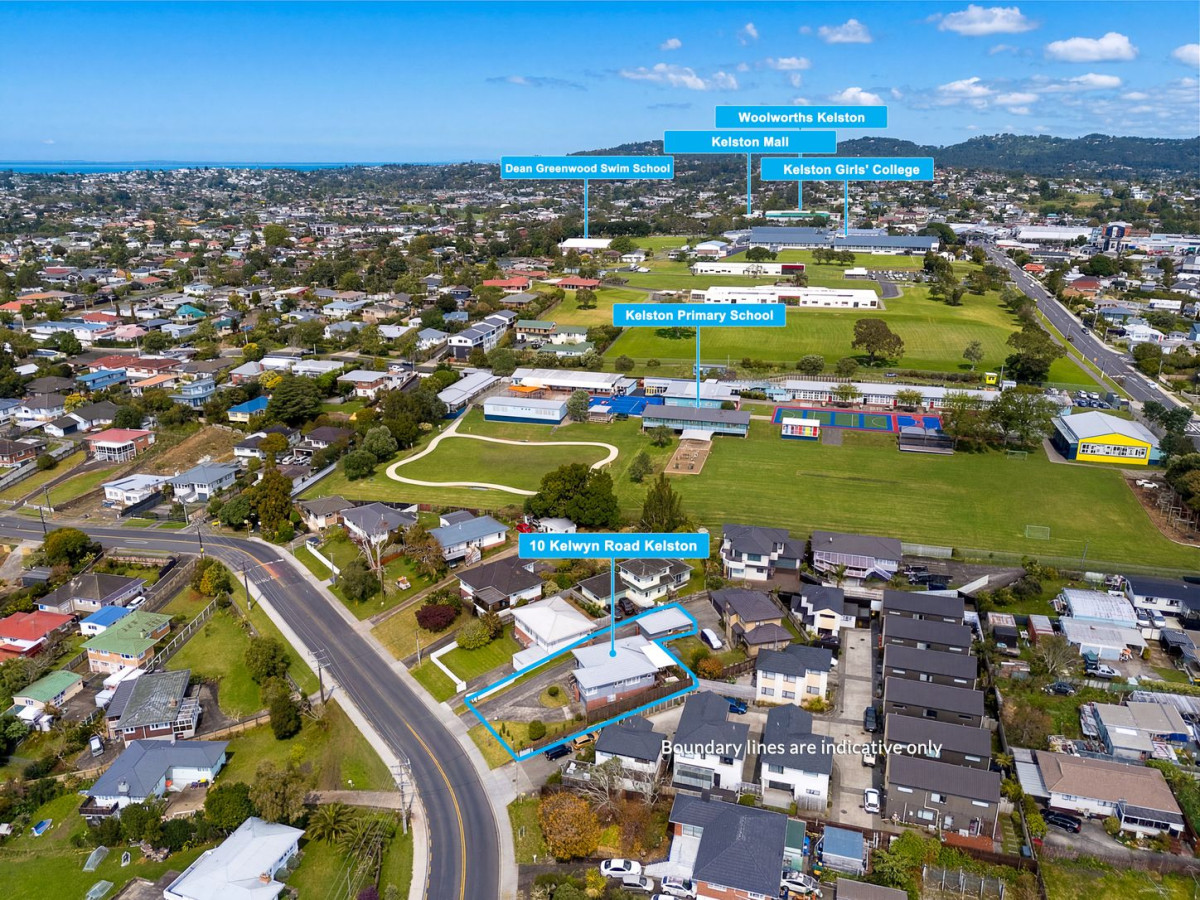 453m2 section, Selling After 27 Years To Downsize, 3 beds 2 baths house with 2 single garages, close to schools, shops, 10 Kelwyn Road, Kelston, Auckland
