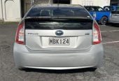 2013 Toyota Prius Hatchback Automatic, 5 seats, Silver, 3 owners, Petrol, 1,790 cc, 402,044 km