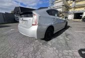 2013 Toyota Prius Hatchback Automatic, 5 seats, Silver, 3 owners, Petrol, 1,790 cc, 402,044 km