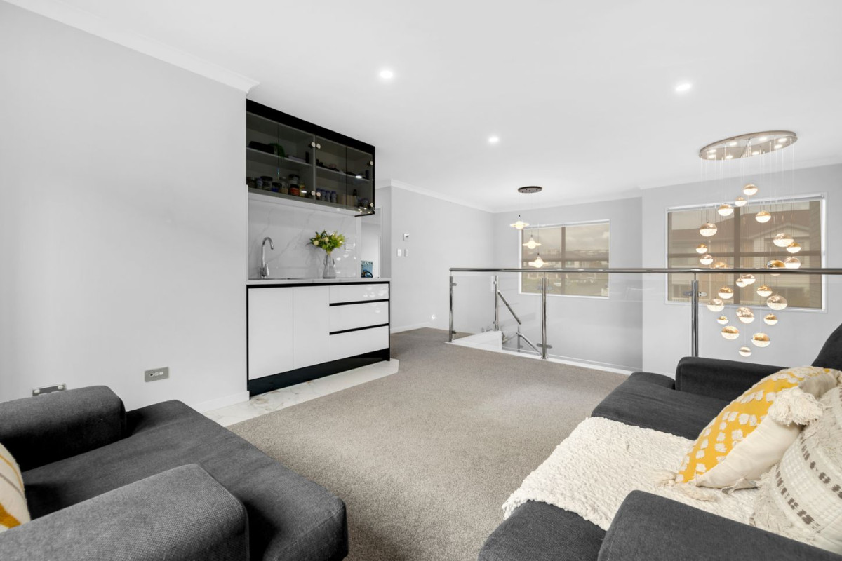 456m2 section, 2 Kitchens, 364m2 8 beds (4 ensuites) 6.5 baths house with double garage and 2 beds granny, close to reserve, schools, Ormiston town centre, 40 Rashni Road, Flat Bush, Auckland