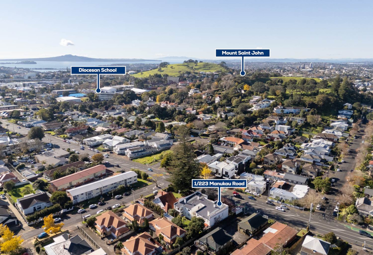 Double Grammar school zone, 2 beds 1 bath unit, close to schhols, Newmarket, 0.5 km to Kohia Terrace School, 0.8 km to Epsom Girls’ Grammar School, 0.9 km to Auckland Normal Intermediate, 1.7 km to Auckland Grammar, 1/223 Manukau Road, Epsom, Auckland