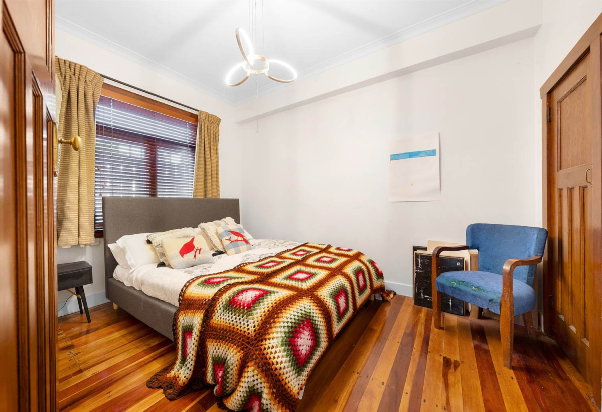 Double Grammar school zone, 2 beds 1 bath unit, close to schhols, Newmarket, 0.5 km to Kohia Terrace School, 0.8 km to Epsom Girls’ Grammar School, 0.9 km to Auckland Normal Intermediate, 1.7 km to Auckland Grammar, 1/223 Manukau Road, Epsom, Auckland