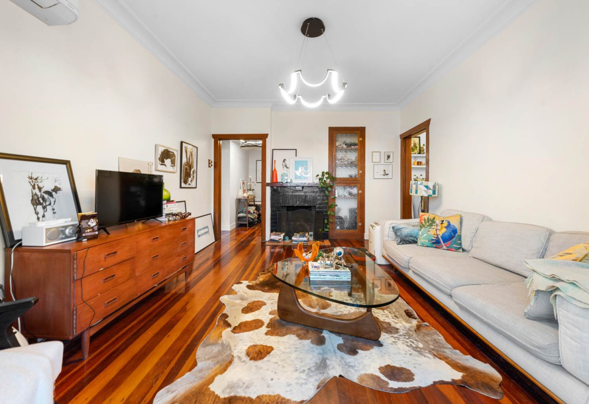 Double Grammar school zone, 2 beds 1 bath unit, close to schhols, Newmarket, 0.5 km to Kohia Terrace School, 0.8 km to Epsom Girls’ Grammar School, 0.9 km to Auckland Normal Intermediate, 1.7 km to Auckland Grammar, 1/223 Manukau Road, Epsom, Auckland