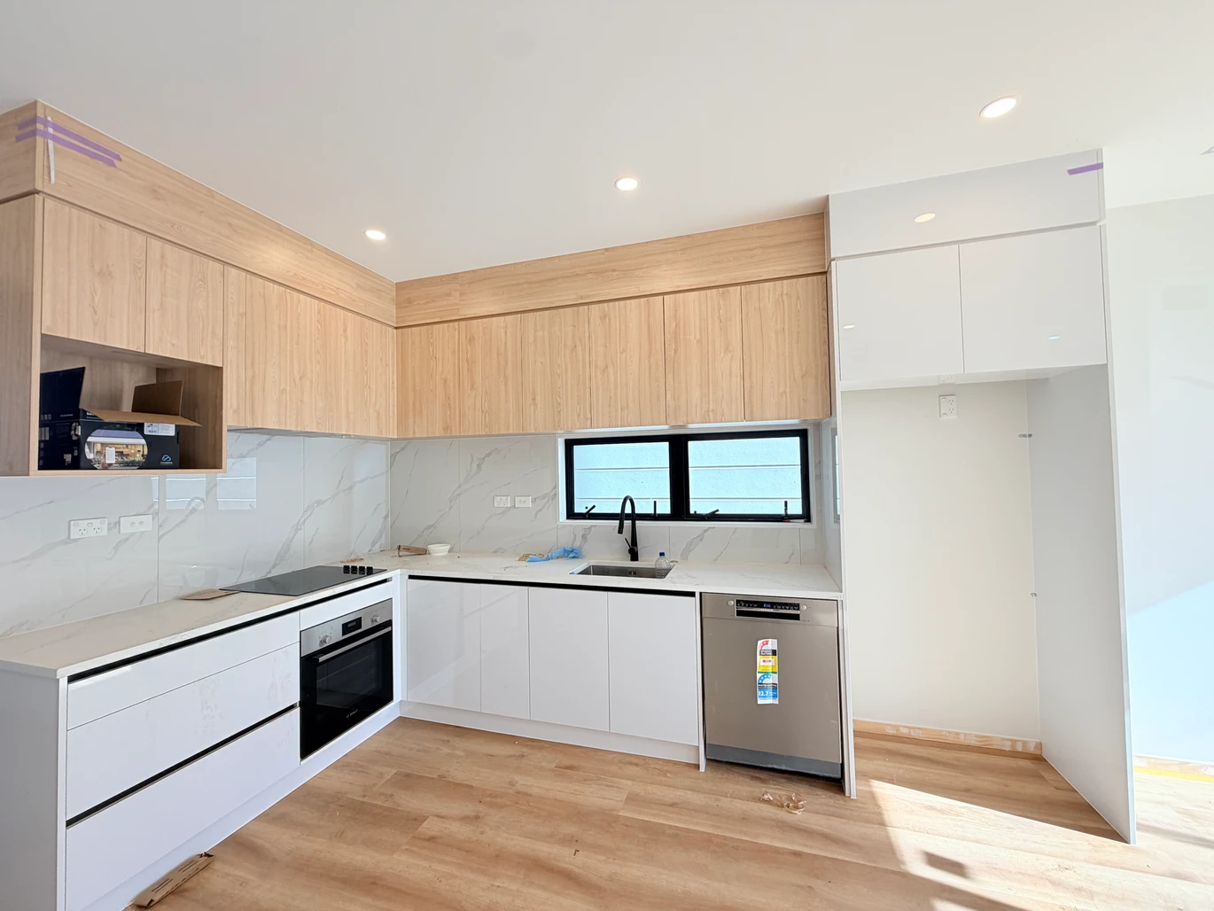 10-Year Stamford Building Warranty, Brandnew standalone 3 beds (2 ensuites) 3 baths home with car park, Home Ventilation System, 2 Air-Conditioning in living area and master bedroom. close to to Sylvia Park Shopping Centre, Lot 3/40 Walters Road Mount Wellington, Auckland
