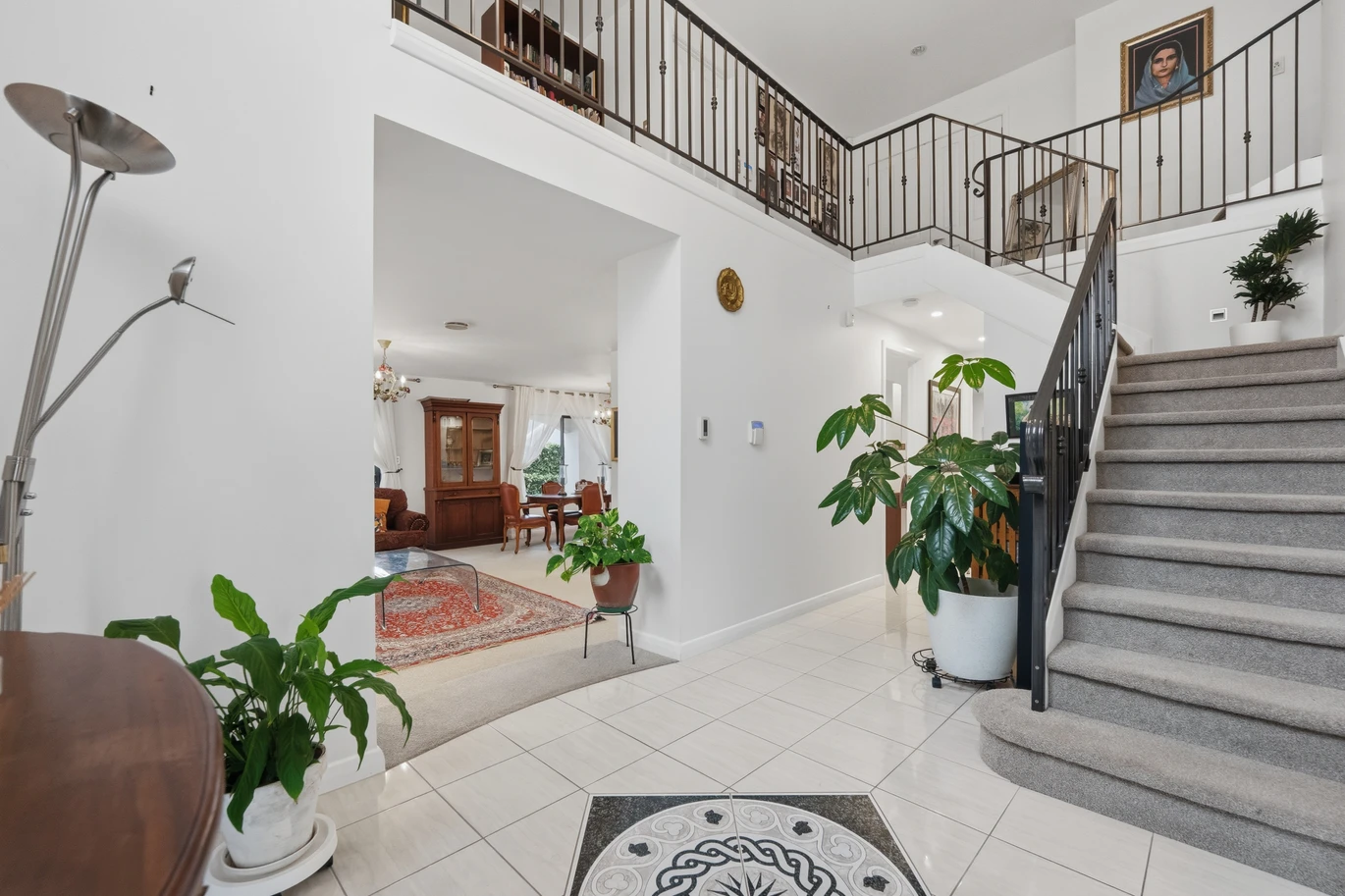 Built with a modern cavity system, 247m2 4 beds 2.5 baths house with double garage and a basement wine cellar, zoned for Marina View School, Hobsonville School, Hobsonville Point Secondary School, St Paul’s School, 157C Hobsonville Road West Harbour, Auckland