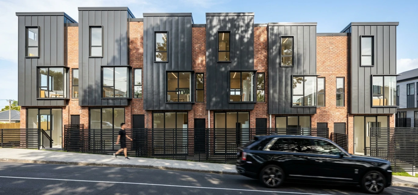 10-Year Master Build Warranty, Brandnew 2 beds 2.5 baths townhouse, Approximately one minute’s walk to Avondale Train Station, Walking distance to shops, cafés, restaurants and daily amenities, close to Lynn Mall and Avondale Sunday Market, School Zone: Avondale Primary School, Avondale Intermediate and Avondale College, Lot 15-21/11 & 15 Saint Jude Street Avondale, Auckland