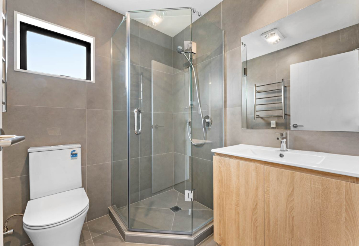 10-Year Halo Building Warranty Insurance, Brandnew 2 beds 1.5 baths home with private backyard and car park, close to schools, Henderson Shopping Complex, 0.4 km to Henderson School, 2-5/300 Great North Road, Henderson, Auckland
