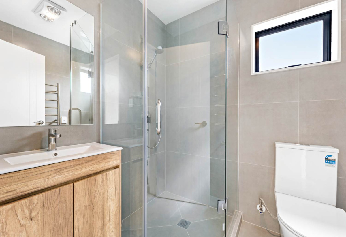 10-Year Halo Building Warranty Insurance, Brandnew 2 beds 1.5 baths home with private backyard and car park, close to schools, Henderson Shopping Complex, 0.4 km to Henderson School, 2-5/300 Great North Road, Henderson, Auckland
