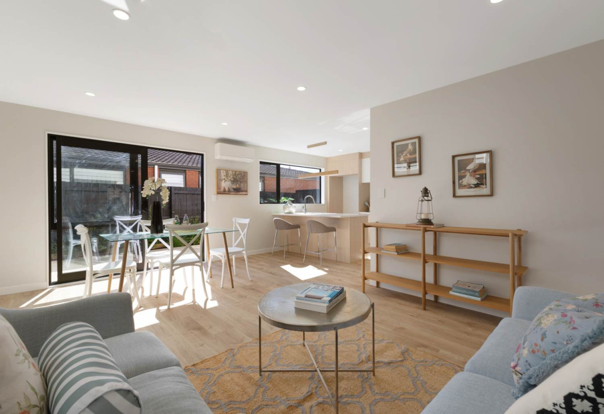 Brandnew standalone 4 beds 2.5 baths home with garage, close to schools, town centre, parks, beach, motorway access, 0.7 km to Mangere Bridge School, 13C Tainui Terrace, Mangere Bridge, Auckland