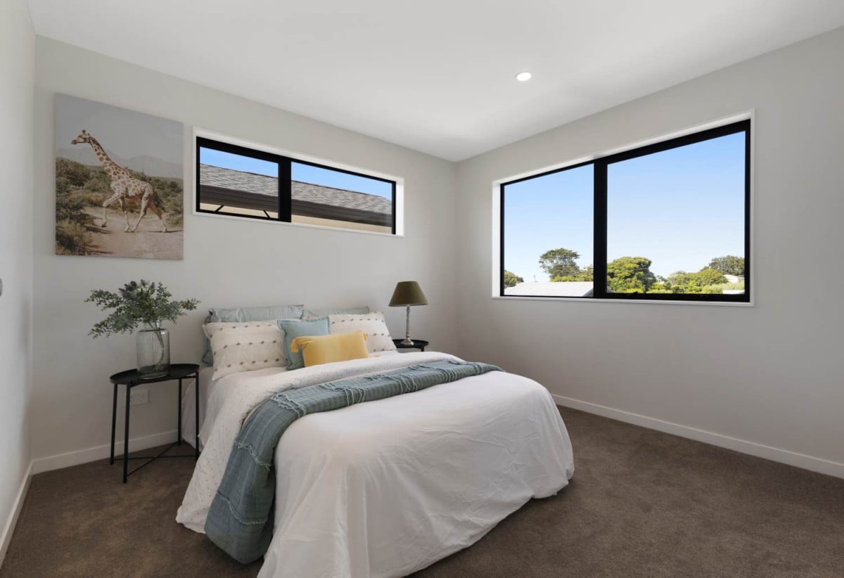 Brandnew standalone 4 beds 2.5 baths home with garage, close to schools, town centre, parks, beach, motorway access, 0.7 km to Mangere Bridge School, 13C Tainui Terrace, Mangere Bridge, Auckland