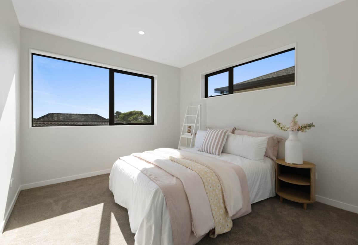 Brandnew standalone 4 beds 2.5 baths home with garage, close to schools, town centre, parks, beach, motorway access, 0.7 km to Mangere Bridge School, 13C Tainui Terrace, Mangere Bridge, Auckland