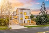 Urgent sale, 140m2 Brandnew freehold 3 beds 2 baths home with garage, just 600m to Kelston Mall (Woolworths, McDonald’s) with schools, gyms, and motorway access moments away, 0.8 km to Glen Eden School, 10/4052 Great North Road, Glen Eden, Auckland