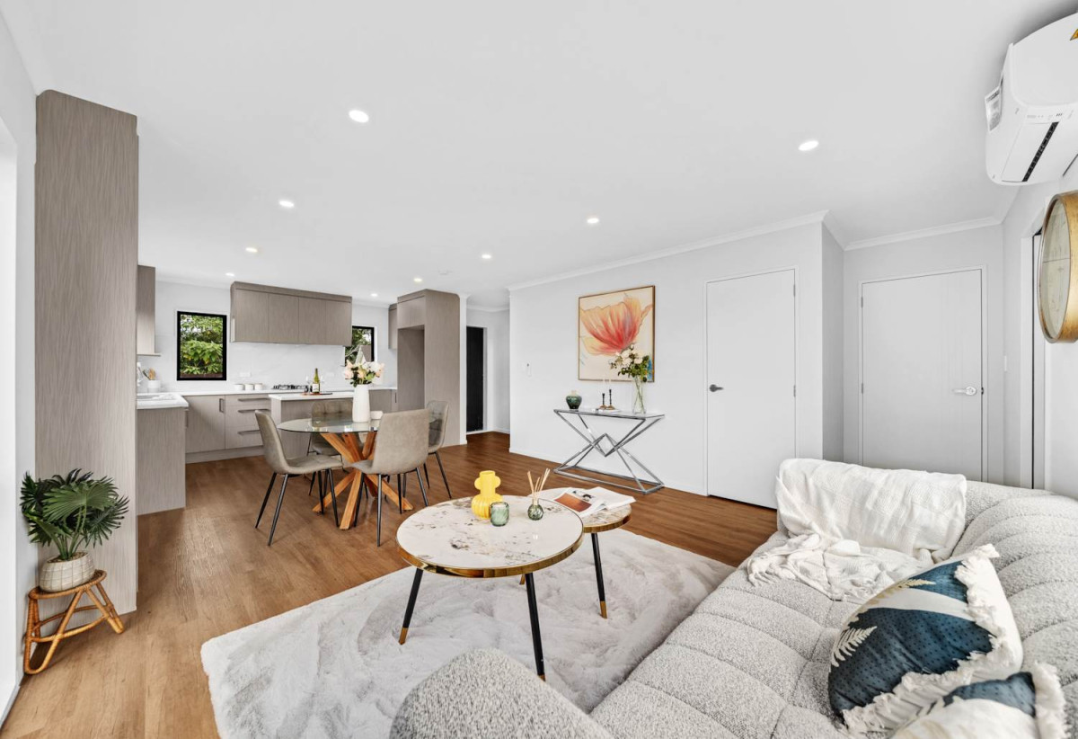 Brandnew standalone 3 beds 2.5 baths home with garage, close to Papakura Town Centre, local schools, parks, and easy motorway access, 0.3 km to Cosgrove School, 1.4 km to Papakura High School, 1.6 km to Papakura Intermediate, Lot 3/174B Clevedon Road, Papakura, Auckland