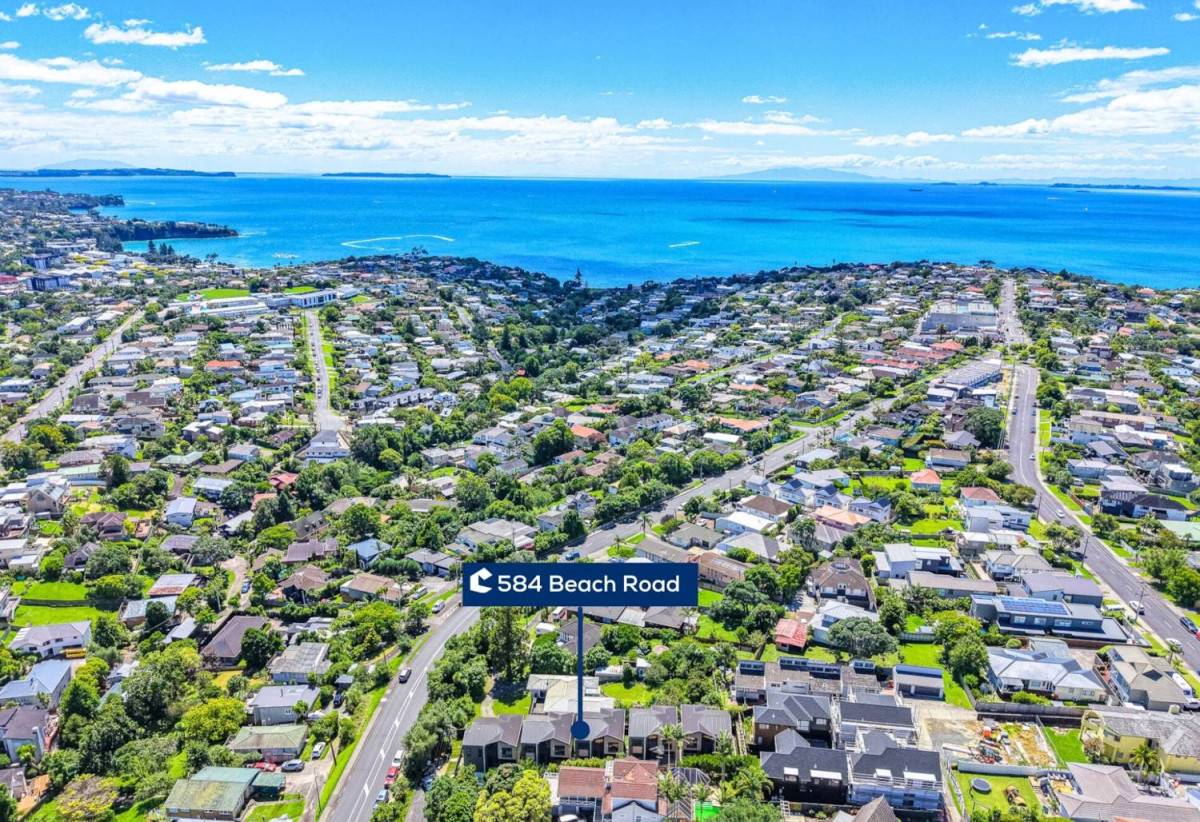 Rangitoto College zone, Brandnew standalone 4 beds 2.5 baths home with garage, Walk to Rothesay Bay Shops, Close to Browns Bay Centre & Beaches, Easy Access to Albany Mega Centre and motorway access, 0.6 km to Browns Bay School, Lot 3/584 Beach Road, Rothesay Bay, Auckland